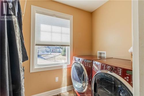 27 Maurice Cres, Dieppe, NB - Indoor Photo Showing Laundry Room
