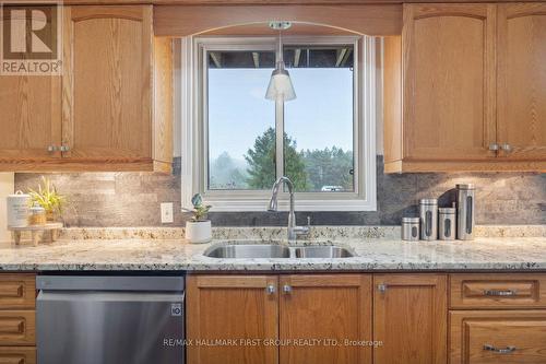 62 Dundee Cres, Port Hope, ON - Indoor Photo Showing Kitchen With Double Sink