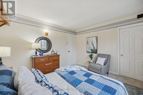 62 Dundee Cres, Port Hope, ON - Indoor Photo Showing Bedroom