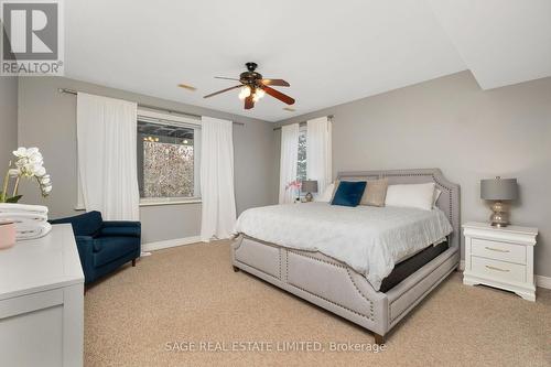 1634 Morris Ave, Smith-Ennismore-Lakefield, ON - Indoor Photo Showing Bedroom