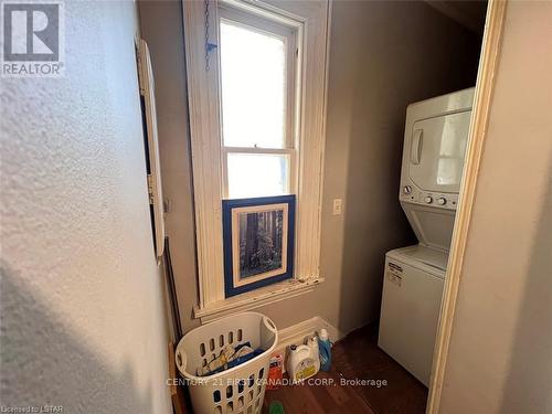 585 Colborne St, London, ON - Indoor Photo Showing Laundry Room