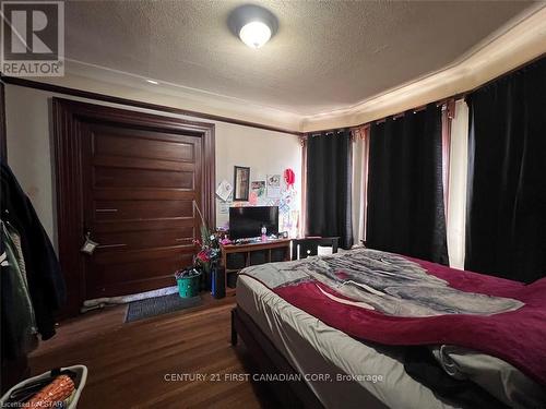 585 Colborne St, London, ON - Indoor Photo Showing Bedroom