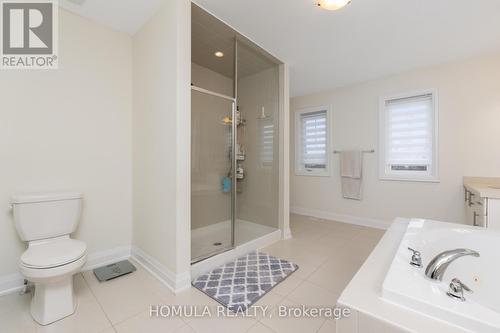 2453 New Providence St, Oshawa, ON - Indoor Photo Showing Bathroom
