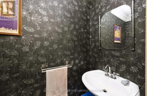97 Zokol Drive, Aurora, ON - Indoor Photo Showing Bathroom
