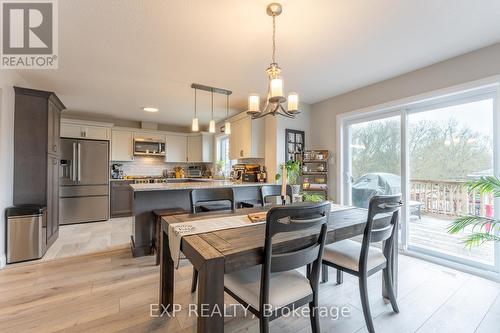 317 Edgehill Dr, Barrie, ON - Indoor Photo Showing Dining Room