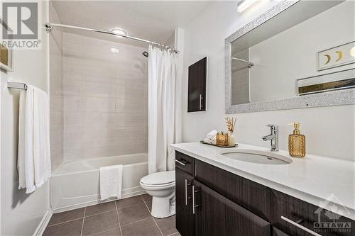 282 Kinghaven Crescent, Ottawa, ON - Indoor Photo Showing Bathroom