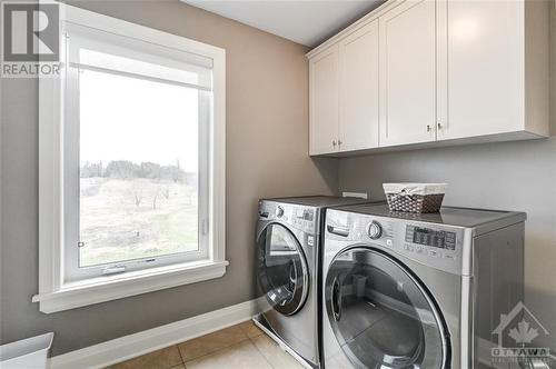 117 Dewmont Street, Ottawa, ON - Indoor Photo Showing Laundry Room
