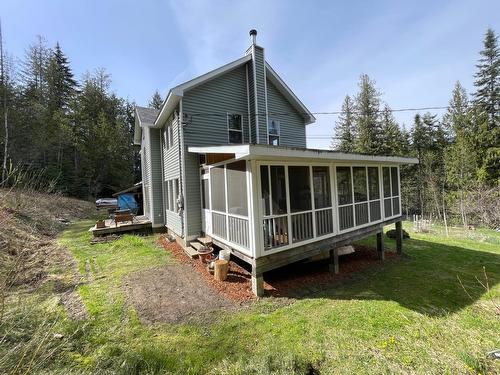 3865 Malina Road, Nelson, BC - Outdoor With Deck Patio Veranda With Exterior