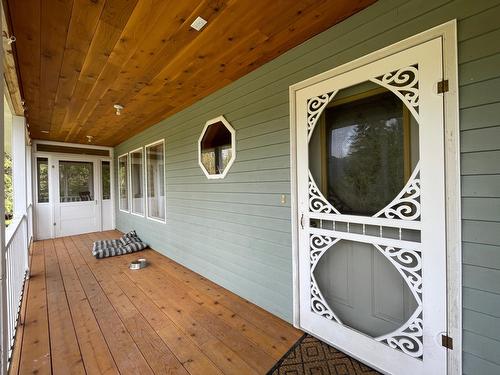 3865 Malina Road, Nelson, BC - Outdoor With Deck Patio Veranda With Exterior
