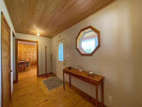3865 Malina Road, Nelson, BC - Indoor Photo Showing Other Room