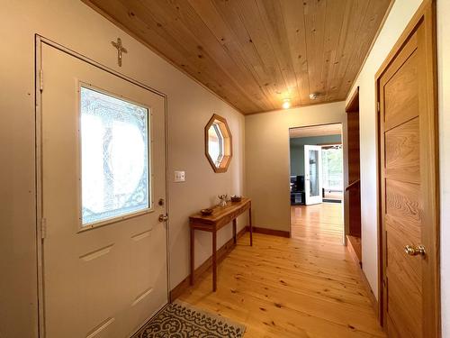 3865 Malina Road, Nelson, BC - Indoor Photo Showing Other Room