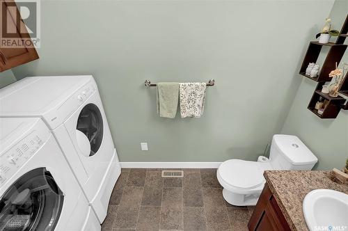4824 Mccombie Crescent, Regina, SK - Indoor Photo Showing Laundry Room