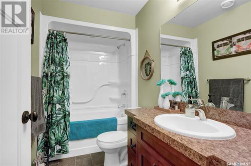 4824 Mccombie Crescent, Regina, SK - Indoor Photo Showing Bathroom
