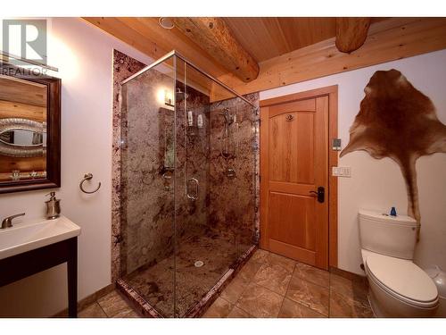 6256 Leamont Place, Horsefly, BC - Indoor Photo Showing Bathroom