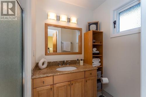 2770 Wildwood Crescent, Prince George, BC - Indoor Photo Showing Bathroom