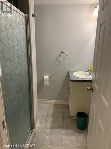 28 Wimbleton Crescent, Kitchener, ON - Indoor Photo Showing Bathroom