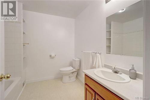 1 Howe Crescent, Oromocto, NB - Indoor Photo Showing Bathroom