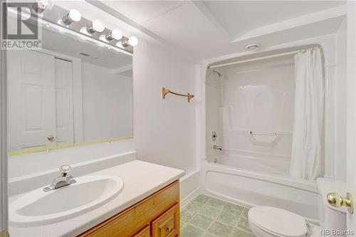 1 Howe Crescent, Oromocto, NB - Indoor Photo Showing Bathroom