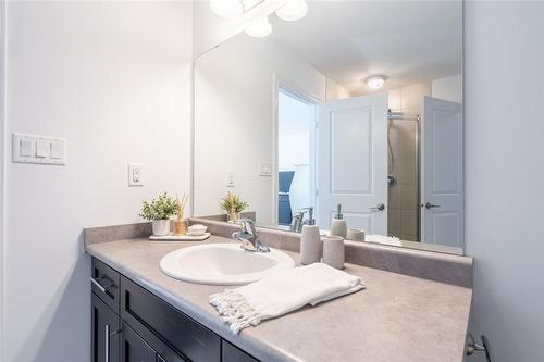 6 Chestnut Drive|Unit #7, Grimsby, ON - Indoor Photo Showing Bathroom