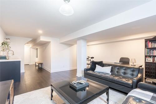 6 Chestnut Drive|Unit #7, Grimsby, ON - Indoor Photo Showing Living Room
