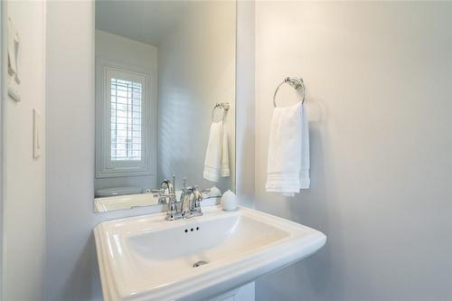 6 Chestnut Drive|Unit #7, Grimsby, ON - Indoor Photo Showing Bathroom