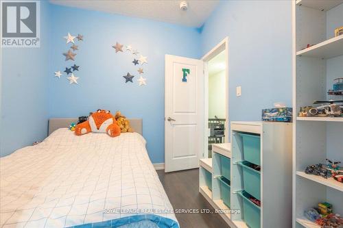 166 Squire Crescent, Oakville, ON - Indoor Photo Showing Bedroom