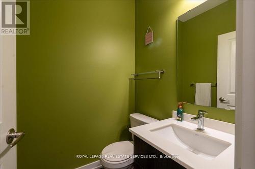 166 Squire Crescent, Oakville, ON - Indoor Photo Showing Bathroom