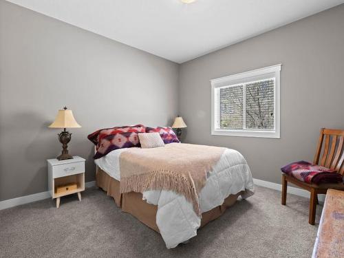 3395 Shuswap Rd, Kamloops, BC - Indoor Photo Showing Bedroom