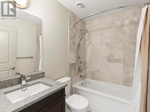 404-38 Waterfront Place, Whitehorse, YT - Indoor Photo Showing Bathroom