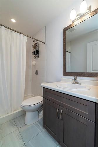 5080 Connor Drive|Unit #20, Beamsville, ON - Indoor Photo Showing Bathroom