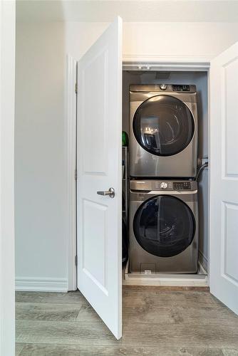 5080 Connor Drive|Unit #20, Beamsville, ON - Indoor Photo Showing Laundry Room