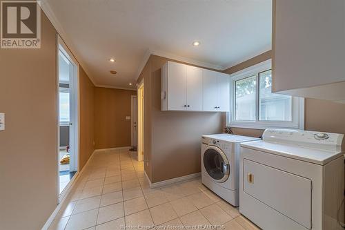 18240 Erie Shores, Blenheim, ON - Indoor Photo Showing Laundry Room