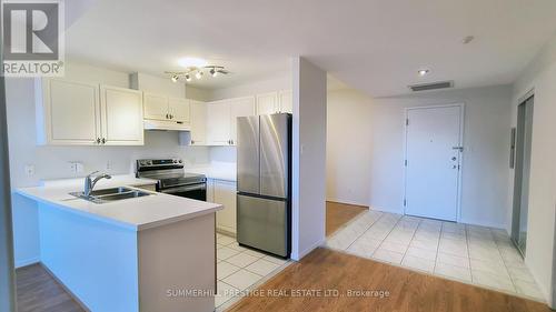 #102 -600 Eglinton Ave E, Toronto, ON - Indoor Photo Showing Kitchen With Double Sink