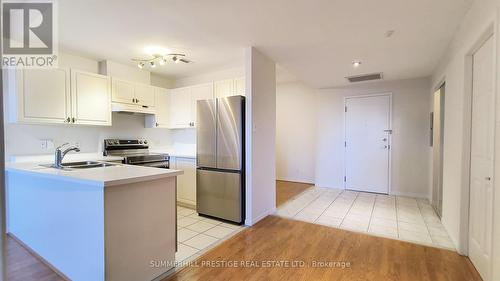 #102 -600 Eglinton Ave E, Toronto, ON - Indoor Photo Showing Other Room