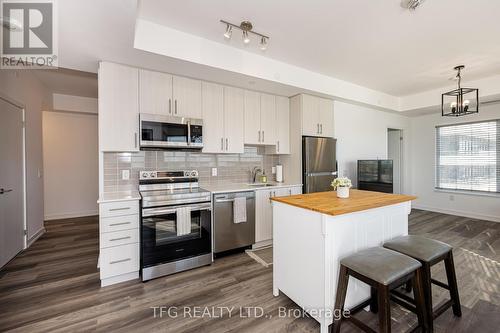 #607 -1480 Bayly St, Pickering, ON - Indoor Photo Showing Kitchen With Stainless Steel Kitchen With Upgraded Kitchen