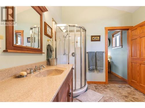7331 Fintry Delta Road, Kelowna, BC - Indoor Photo Showing Bathroom