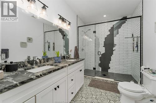 9900 Walker, Amherstburg, ON - Indoor Photo Showing Bathroom