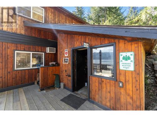 7429 Sunnybrae Canoe Point Road Unit# 3, Tappen, BC - Outdoor With Exterior