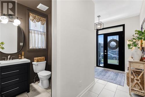 630 Ruby Street, Rockland, ON - Indoor Photo Showing Bathroom