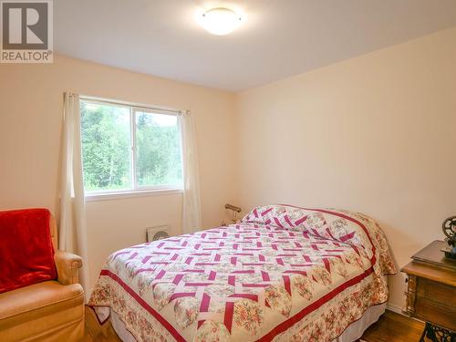 4556 Quesnel-Hydraulic Road, Quesnel, BC - Indoor Photo Showing Bedroom