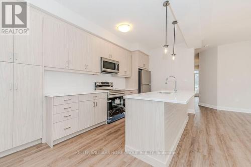 #57 -143 Elgin St N, Cambridge, ON - Indoor Photo Showing Kitchen With Upgraded Kitchen