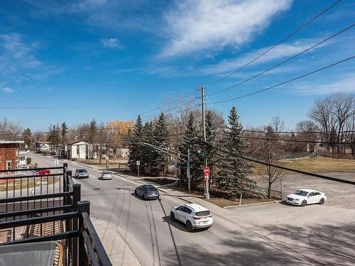 Balcon - 225 Rue St-Pierre, Saint-Constant, QC - Outdoor With View