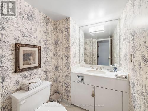 1208 - 61 St. Clair Avenue W, Toronto, ON - Indoor Photo Showing Bathroom