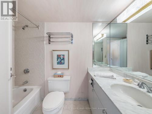 #1208 -61 St. Clair Ave W, Toronto, ON - Indoor Photo Showing Bathroom