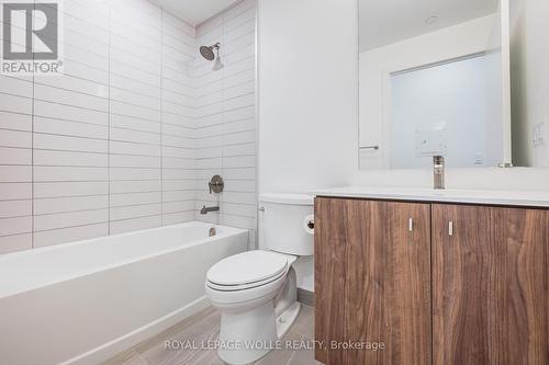 407 - 5 Wellington Street S, Kitchener, ON - Indoor Photo Showing Bathroom
