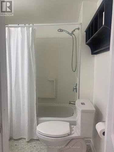 90-92 Cavan St, Port Hope, ON - Indoor Photo Showing Bathroom