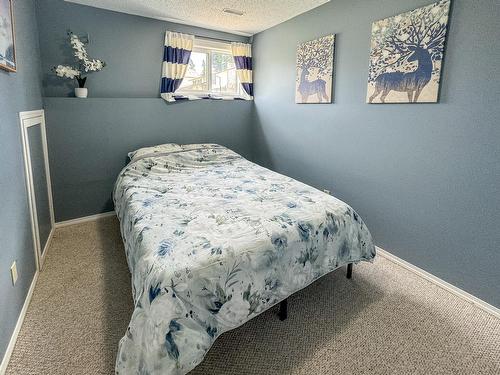 305 31St Avenue S, Cranbrook, BC - Indoor Photo Showing Bedroom