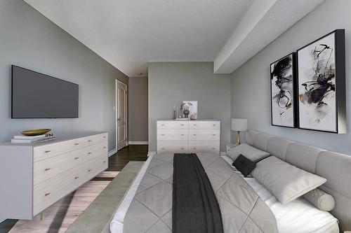 1276 Maple Crossing Boulevard|Unit #813, Burlington, ON - Indoor Photo Showing Bedroom