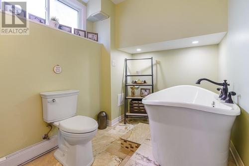25 St Laurent Avenue, Long Sault, ON - Indoor Photo Showing Bathroom