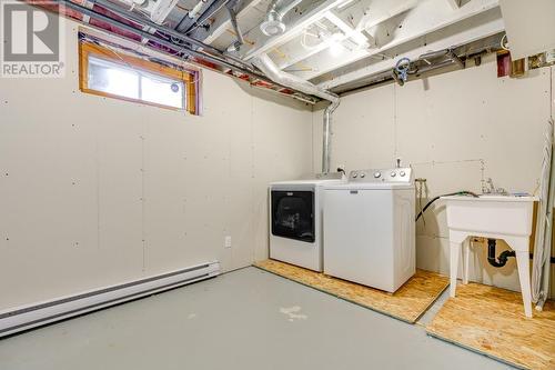 25 St Laurent Avenue, Long Sault, ON - Indoor Photo Showing Laundry Room
